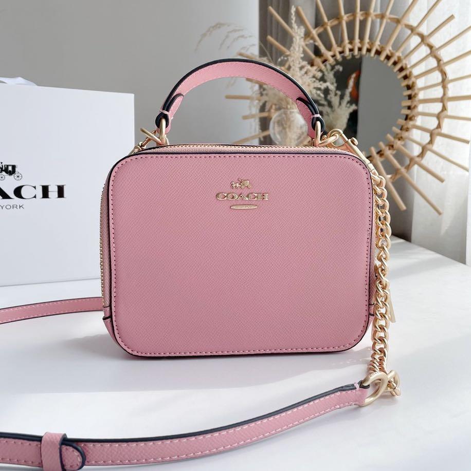 Coach boxed hotsell crossbody clutch