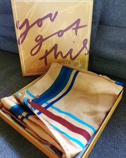 Duck You Got This 1.0 Gold - shawl