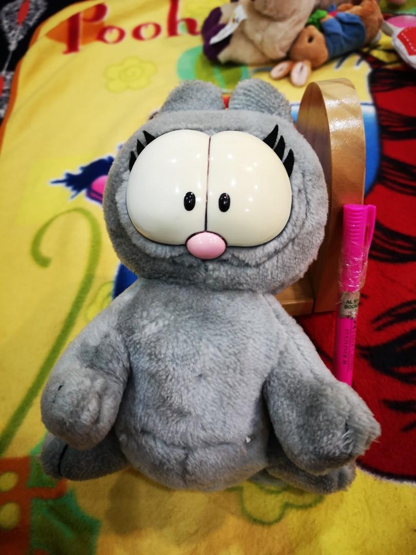 Garfield grey colour vintage, Hobbies & Toys, Collectibles ...