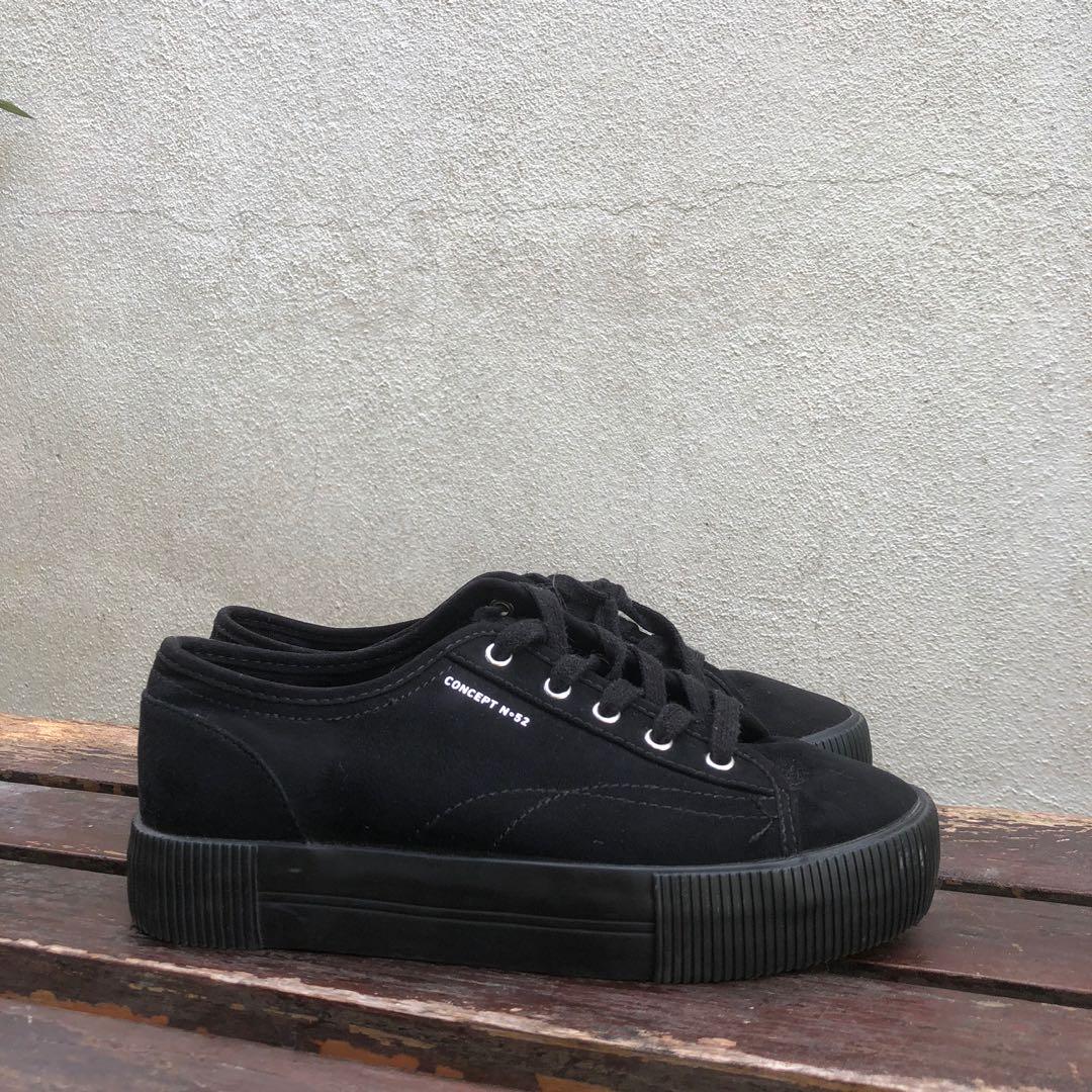 H&m black top platform sneakers