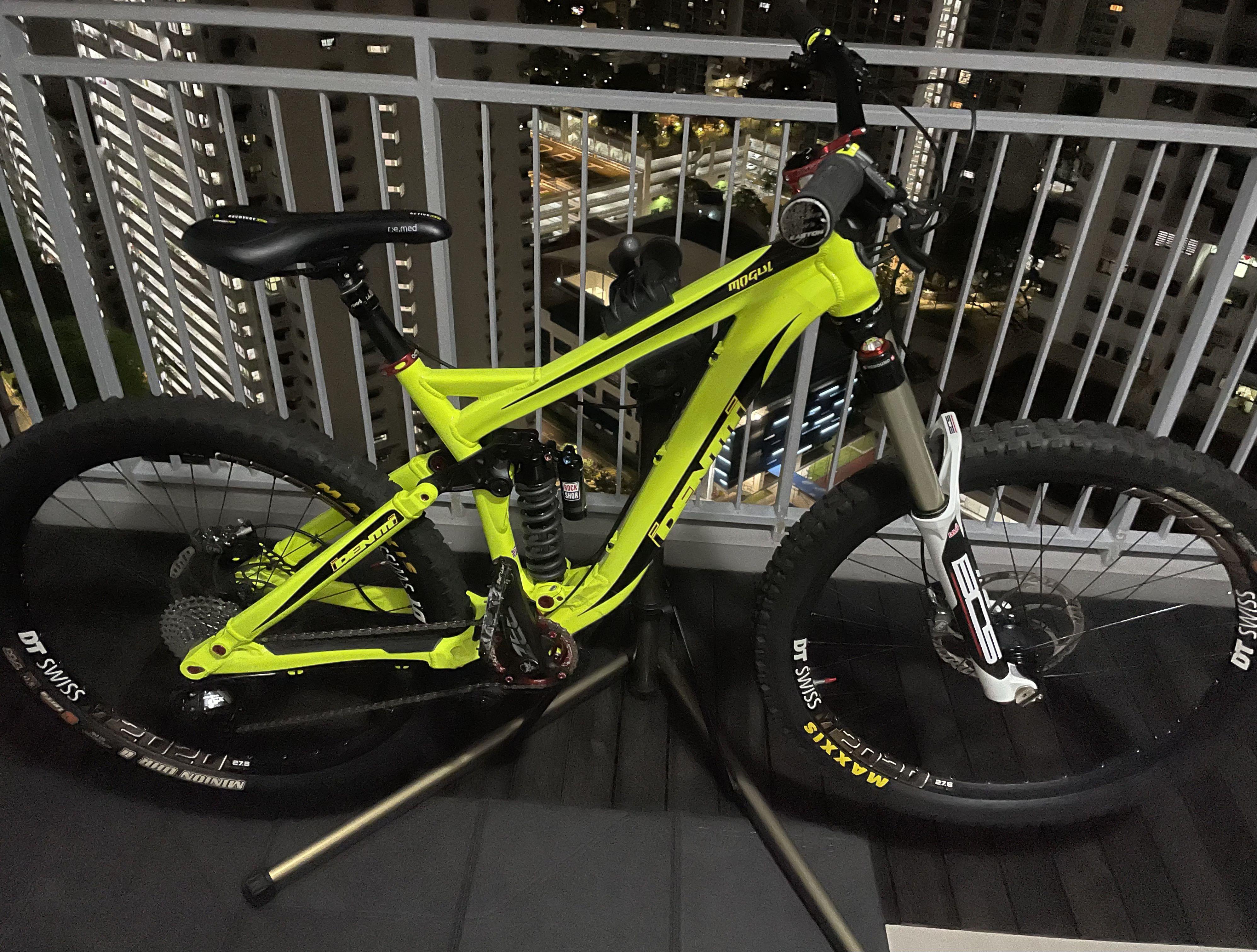 Identiti mogul dh sale