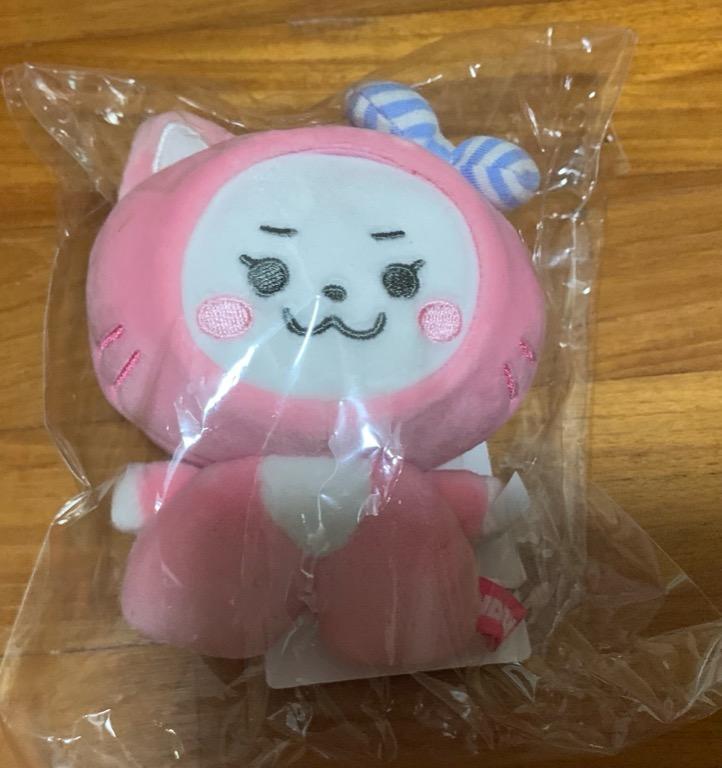 [prices reduced] Itzy WDZY Merch, Cabbit Keyring, Hobbies & Toys ...