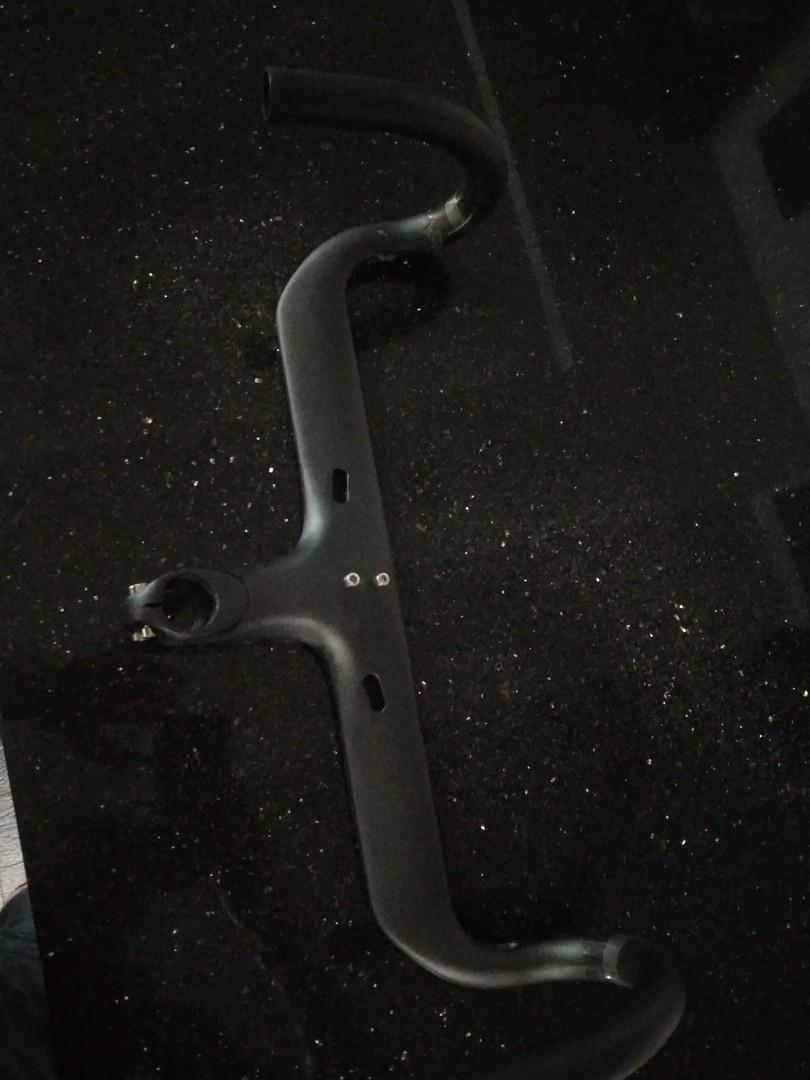 Integrated carbon handle bar, Car Accessories, Accessories on Carousell