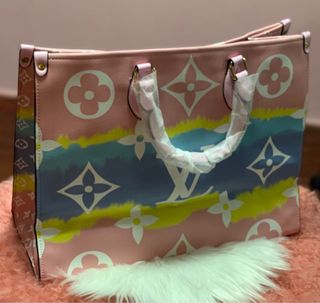 (Category: ) located in . Submitted by vstore88 (Listing ID 1099447596, Image 1). Description: .