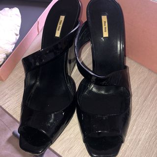 （分類：）位於 。 由 roserob 提交（商品編號 1099324558，圖片 1）。簡介： 。