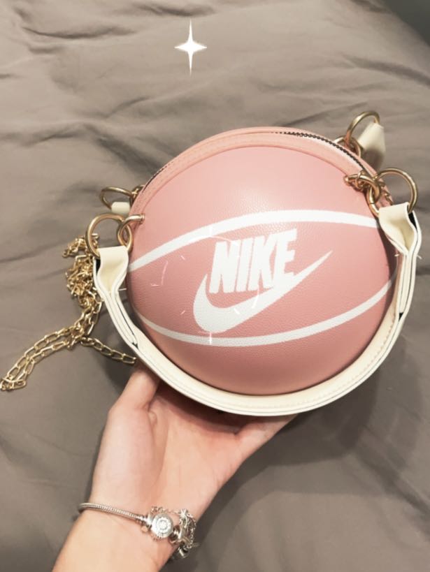 Nike basketball bag Women s Fashion Bags Wallets Shoulder Bags on Carousell