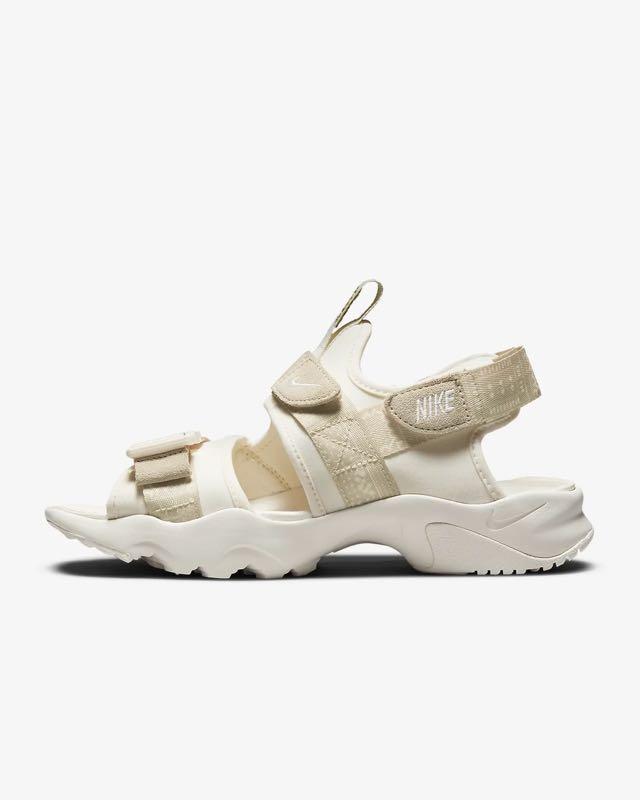 nike women canyon sandals