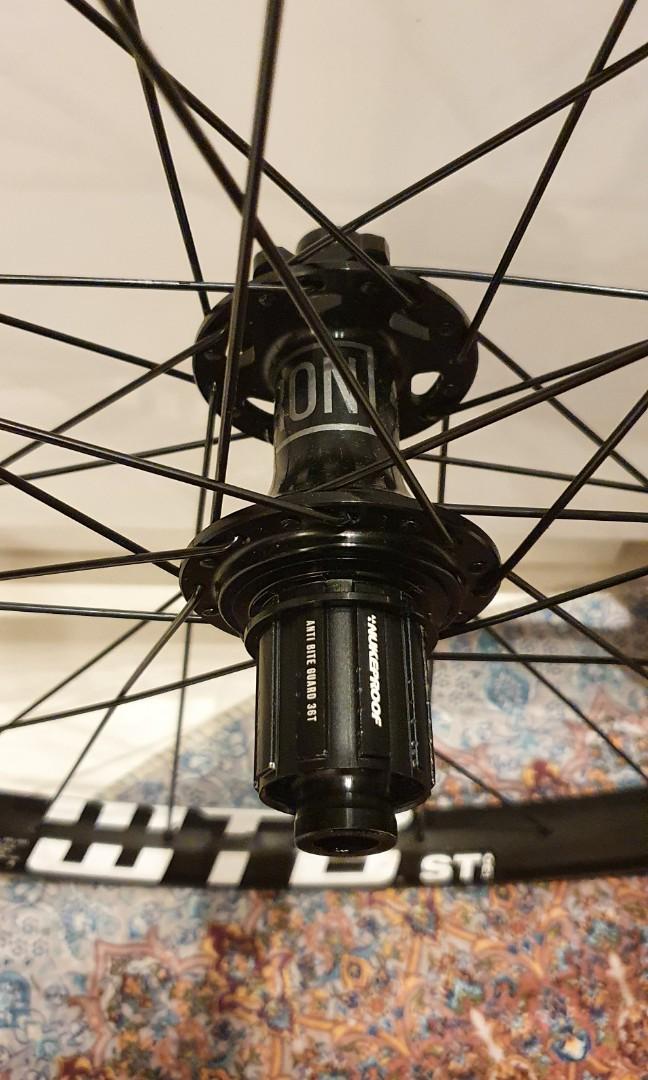 Nukeproof hotsell neutron hub