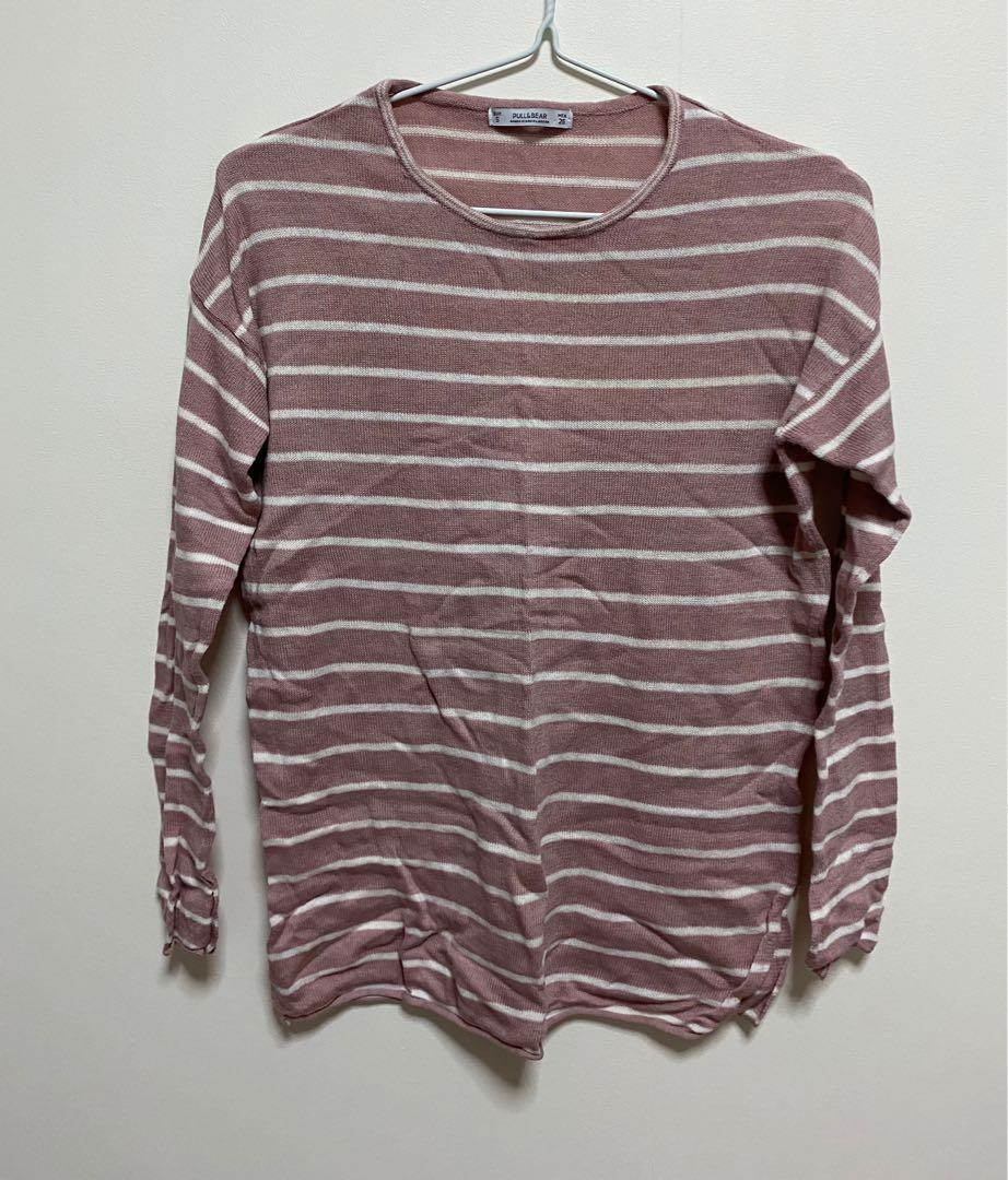 Pull&Bear Thin stripes pullover (Category: Longsleeves) located in Singapore. Submitted by threedollar (Listing ID 1099463284, Image 1). Description: Mailing option available as well.