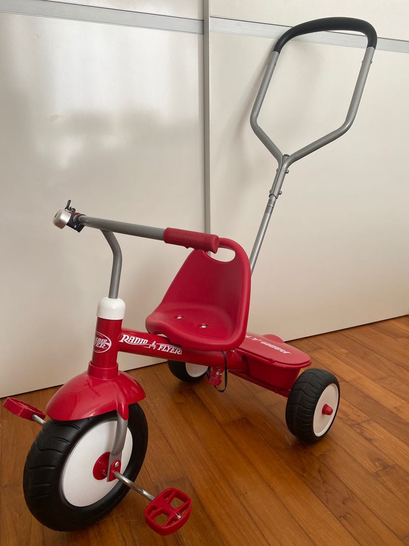 Radio Flyer Deluxe Steer & Stroll Trike, Babies & Kids, Infant Playtime
