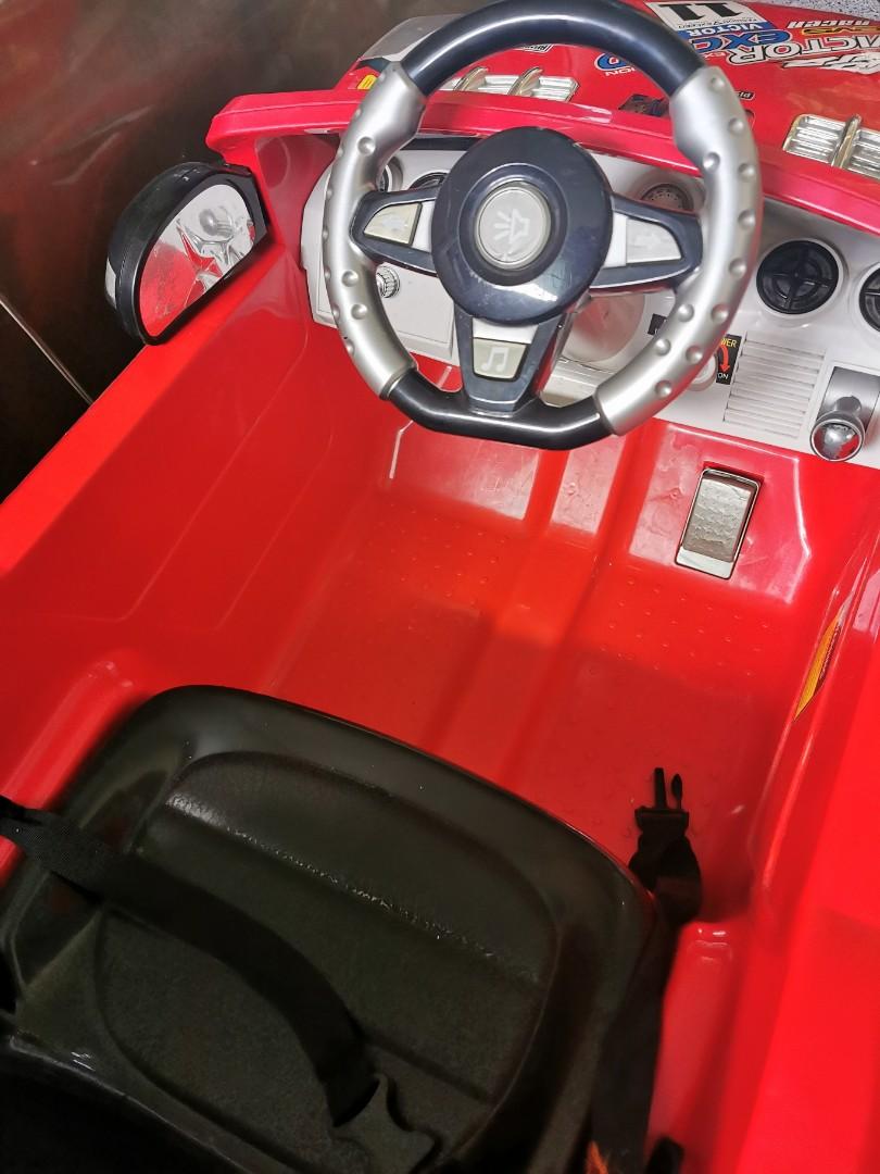 Rechargeable Toy Car (Category: Remote Control Toys) located in Antipolo. Submitted by G3AAA (Listing ID 1099366617, Image 2). Description: Bought this in SM for 9,000. RFS decluttering. Used but certainly not abused. Need to change rechargeable battery.. Unit is almost scratchless even used for pictorial last 2020. Handled with care by owner..