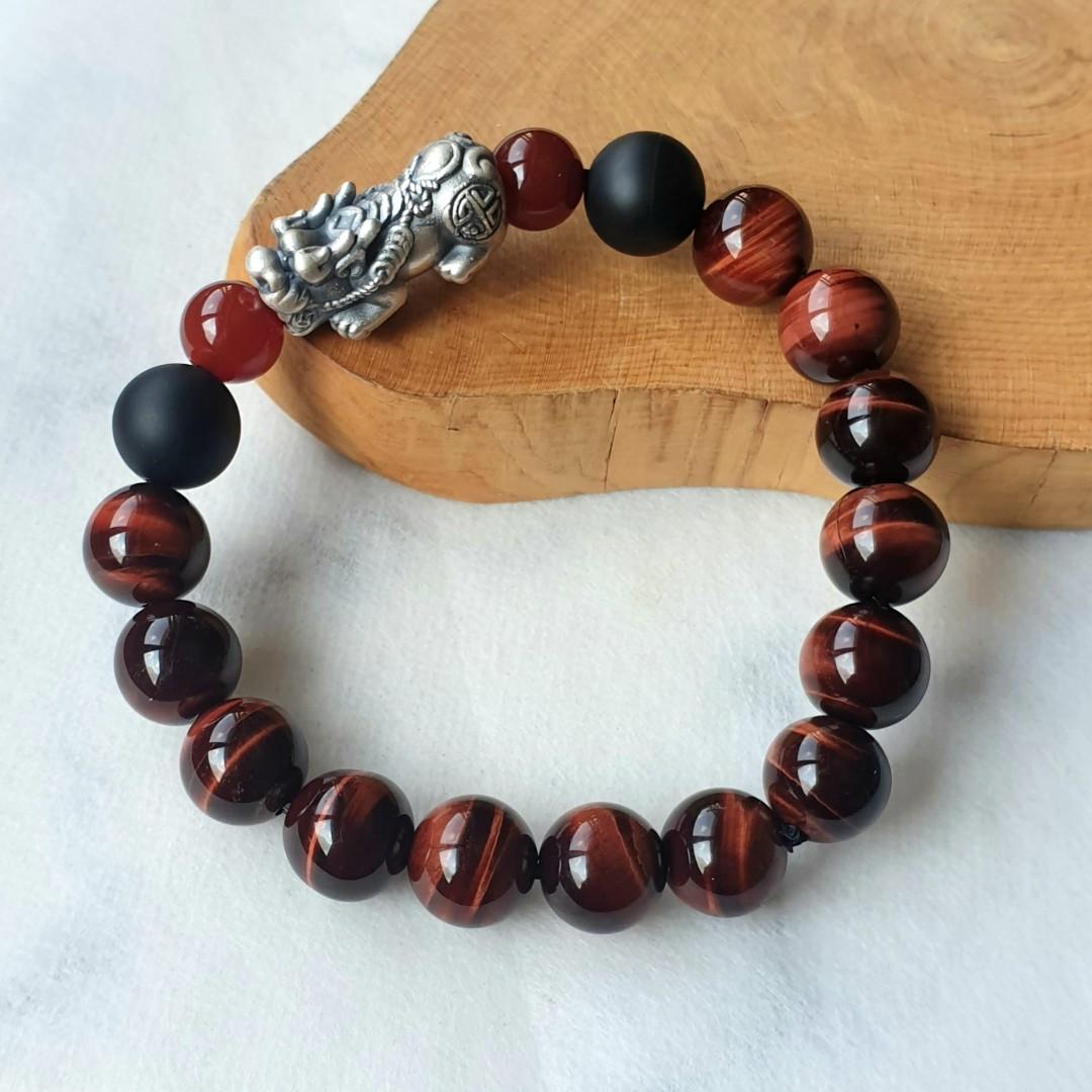 Red agate silver pixiu top charm bracelet