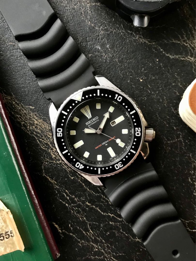 Seiko vintage mid-size diver, SUG095., Men's Fashion, Watches &  Accessories, Watches on Carousell