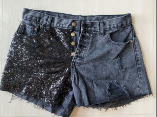 (Category: ) located in . Submitted by happyhoe (Listing ID 1099384791, Image 1). Description: .