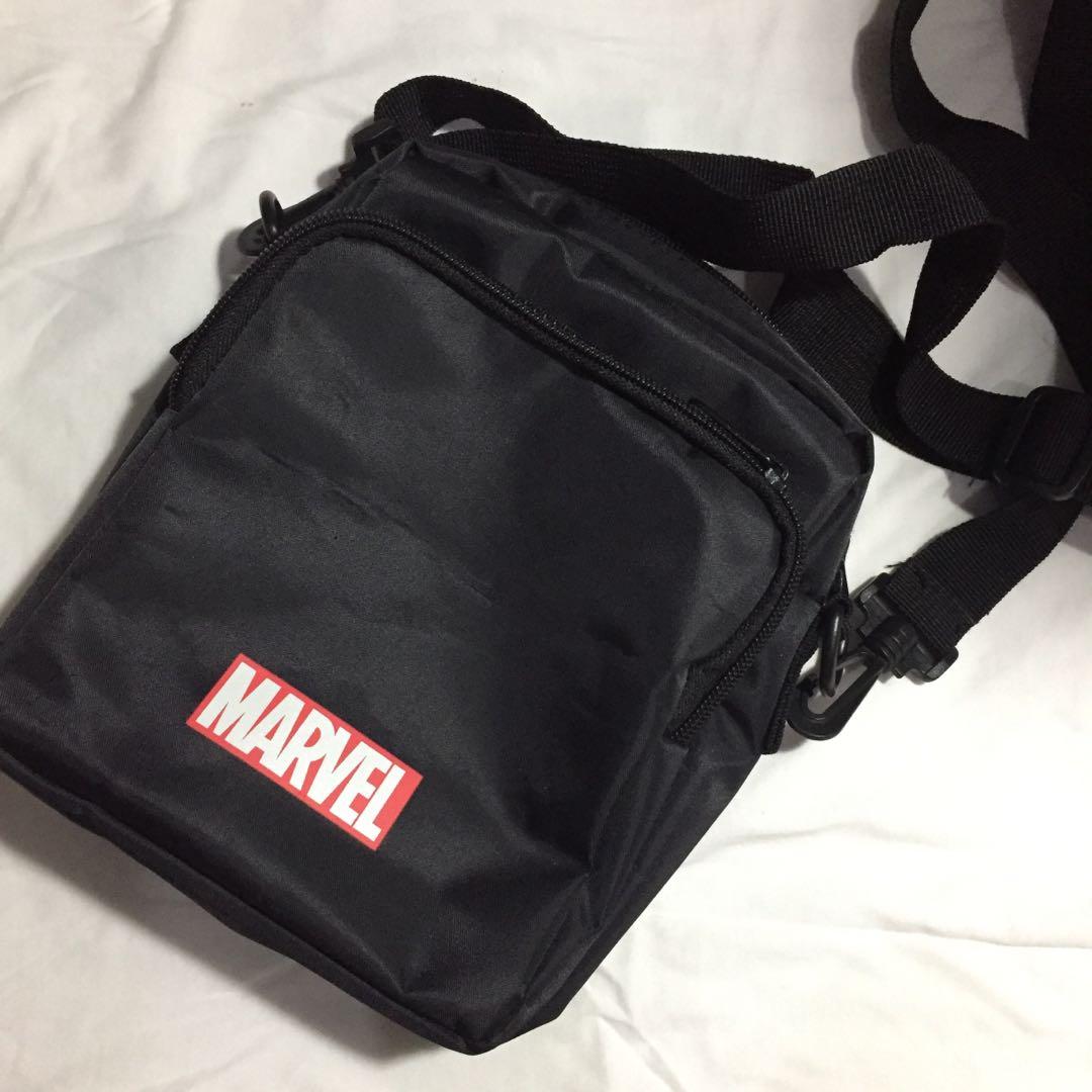 Sling bag hotsell miniso marvel