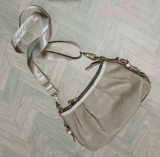 (Category: ) located in . Submitted by neelia27 (Listing ID 1099376705, Image 1). Description: .