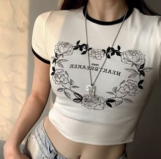 (Category: ) located in . Submitted by ur_closet (Listing ID 1099463095, Image 1). Description: .
