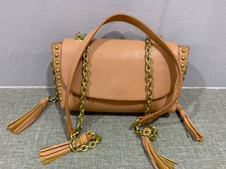 (Category: ) located in . Submitted by prxlovedcloset (Listing ID 1099387334, Image 1). Description: .