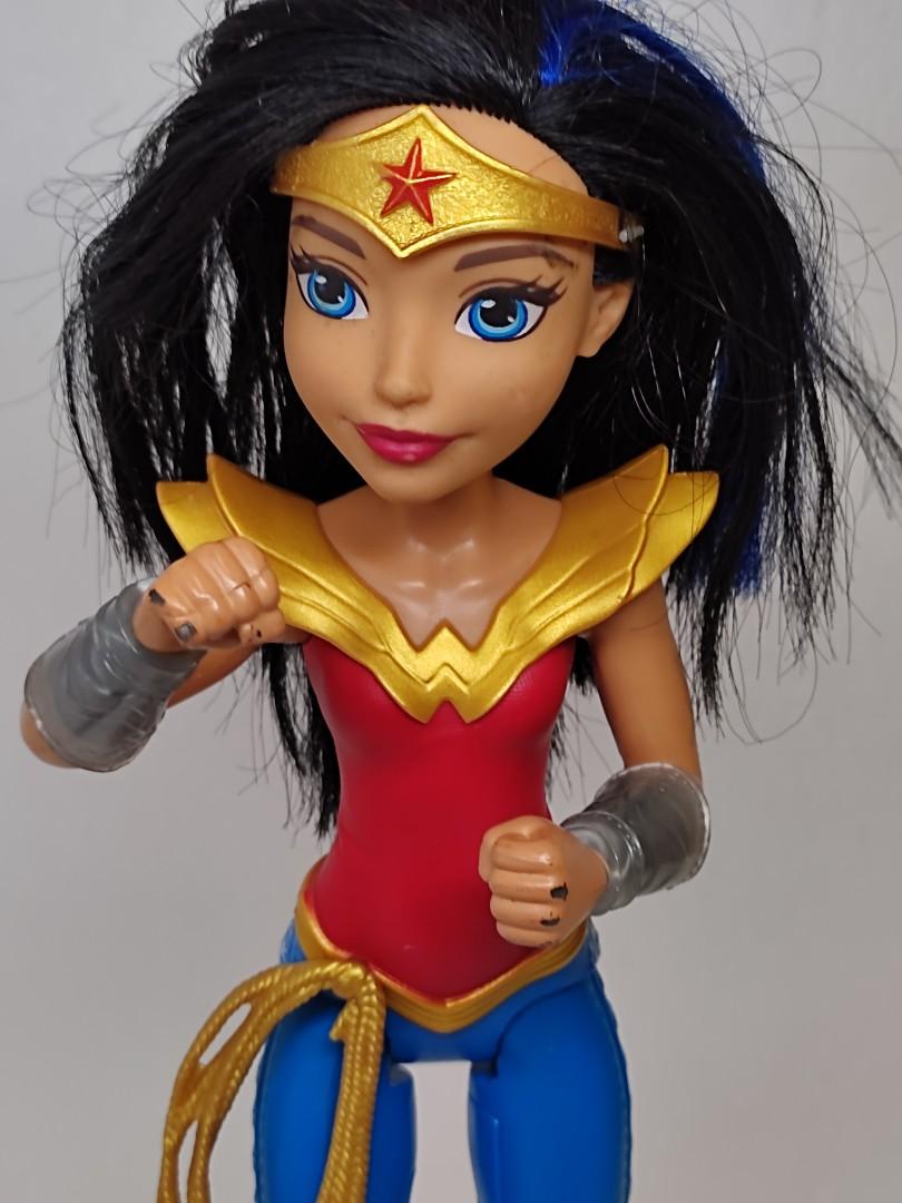 Talking wonder woman doll clearance
