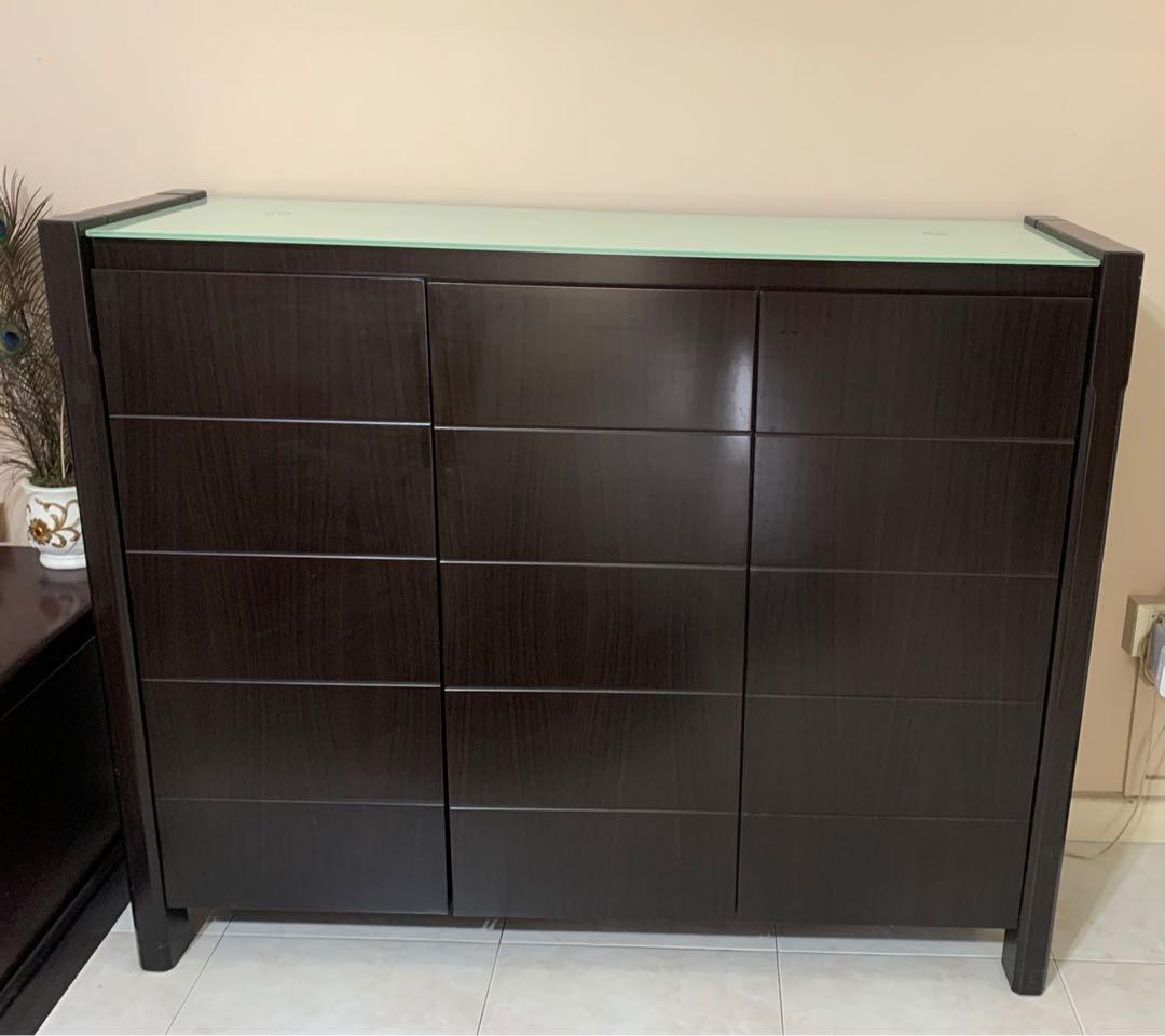 3 doors Shoe with glass top used, Furniture & Home Living