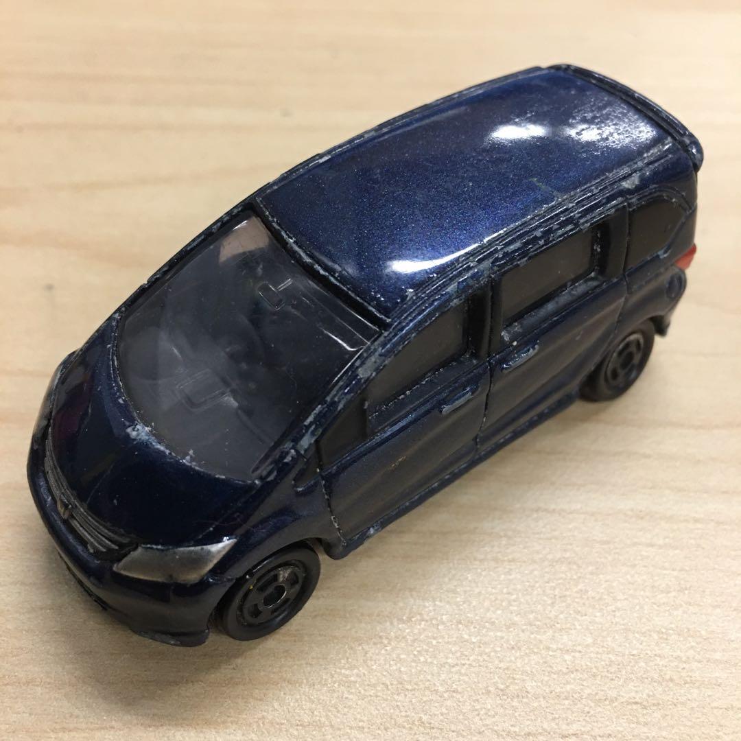 包速遞tomica 84 Freed 中製超殘車 興趣及遊戲 玩具 遊戲類 Carousell