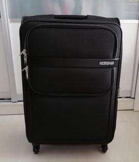American Tourister Erie 67/24 Spinner, Hobbies & Toys, Travel, Luggage ...