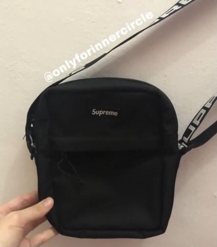 Supreme ss18 black best sale shoulder bag