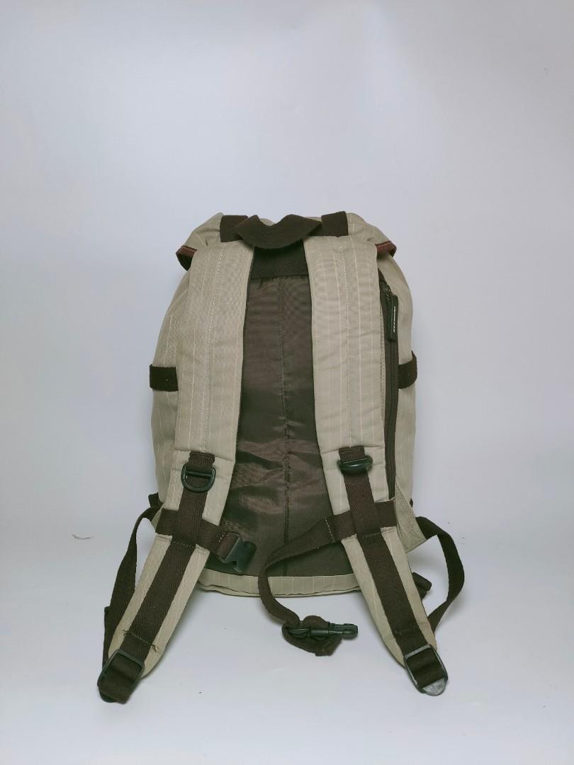 Backpack (Category: Backpacks) located in Dungun. Submitted by hysterically_garage (Listing ID 1099531271, Image 3). Description: Backpack Design comel, Stripes Warna pun lawa Kualiti pun okey Tali Galas dia tebal Condition 8/10 RM65 Postage DFOD J&T atau nak murah agi Bayar ikut shopee.. Follow Shopee : poktuda88yangkacak www.wasap.my/60179116976/backpack.
