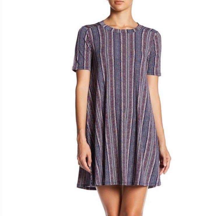 Excellent condition Bcbg stretch dress stripes - small - chest - 36-40 P1,500 (Category: Dresses) located in Muntinlupa City. Submitted by shophen (Listing ID 1099554404, Image 1). Description: .