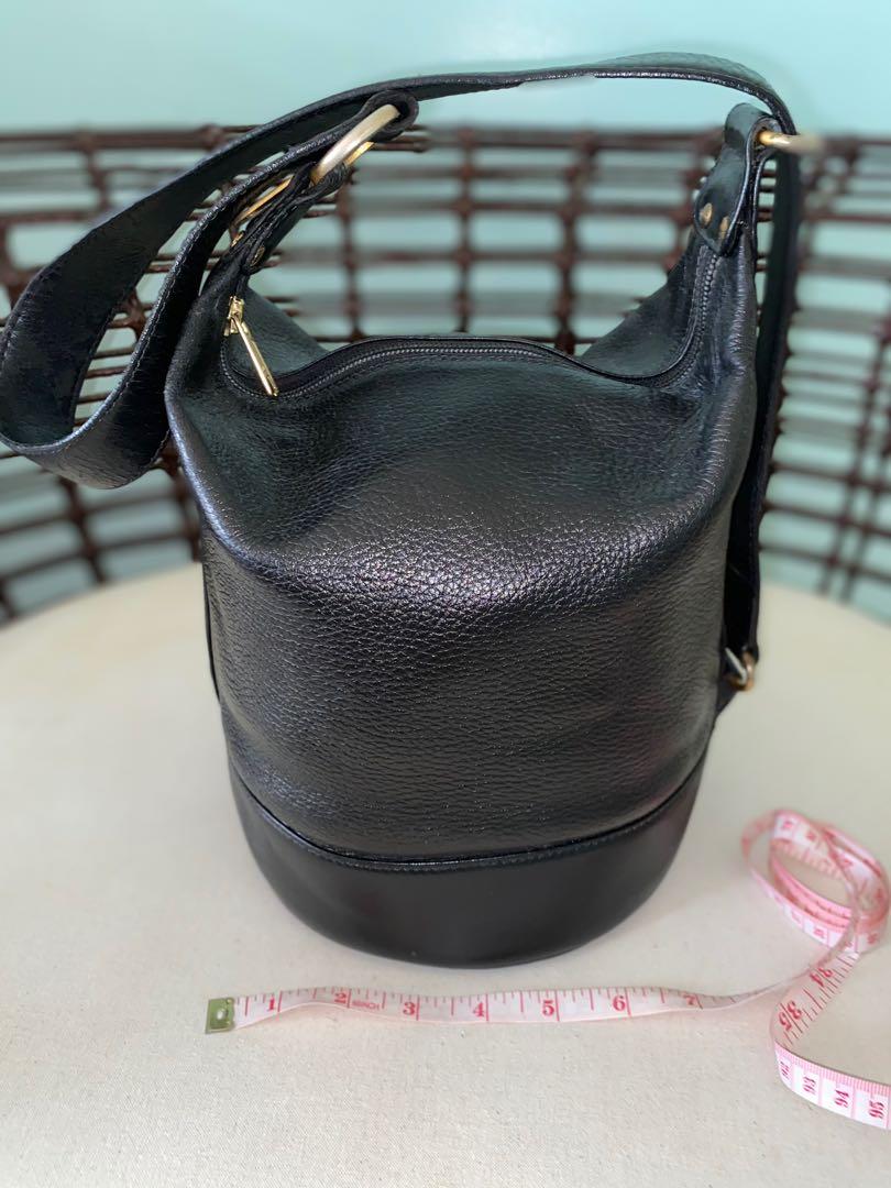 Beautiful vintage Guy Laroche purse 🥰 : r/ThriftStoreHauls