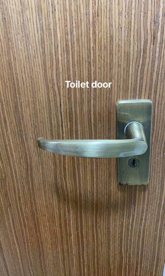 Hdb toilet door handle/lock, Furniture & Home Living, Security & Locks, Locks, Doors & Gates on