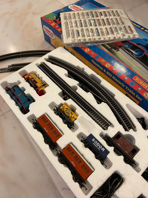 Hornby thomas electric train set sale