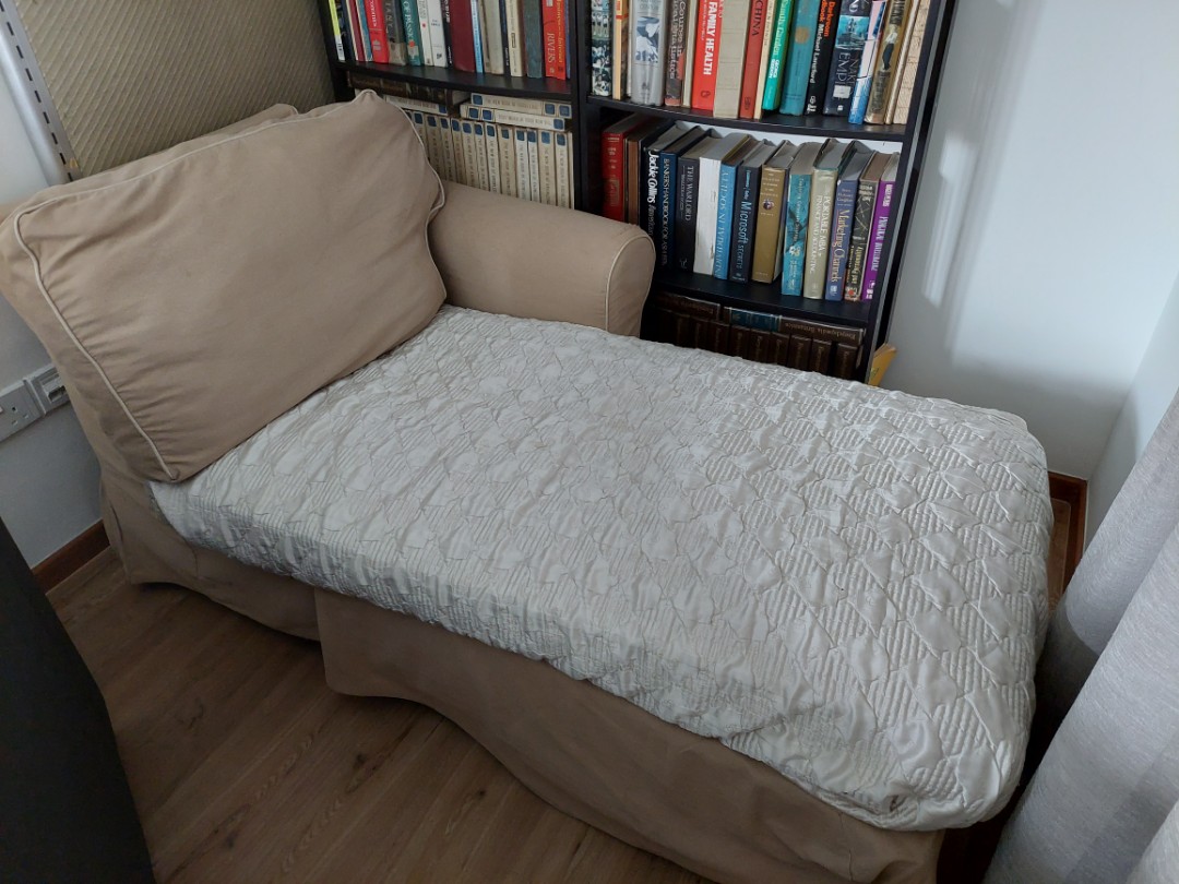 Bay window 2025 sofa ikea