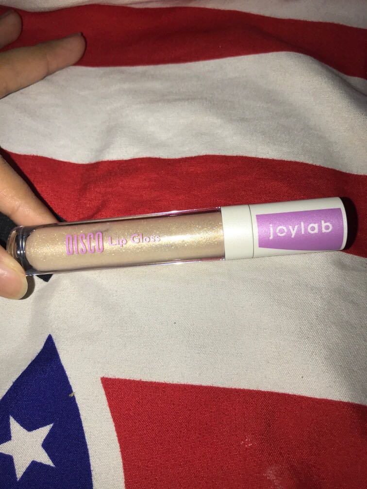 Joylab disco lip gloss groove, Kesehatan & Kecantikan, Rias Wajah di Carousell