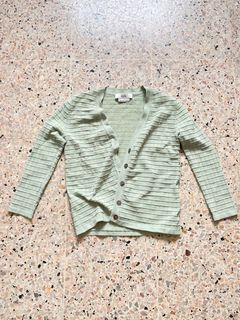 (Category: ) located in . Submitted by secondhandbrandedclothes (Listing ID 1099627521, Image 1). Description: .