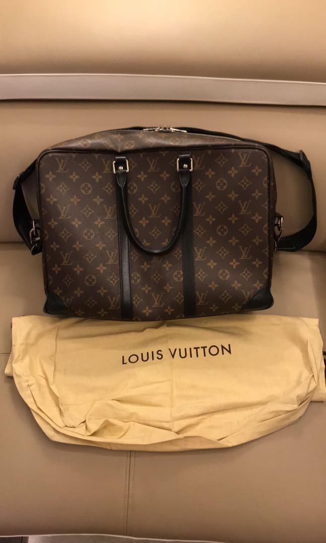 Louis Vuitton document bag - Porte Documents Voyage PM, Men's Fashion,  Bags, Briefcases on Carousell