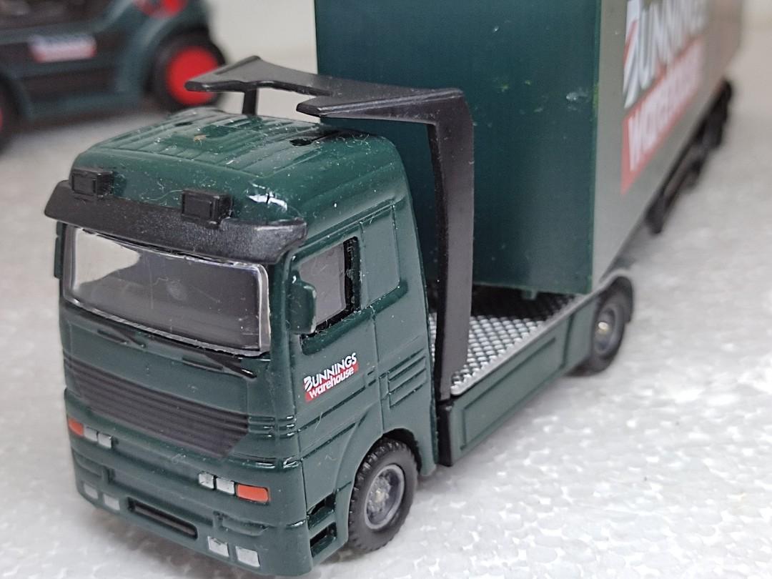 Bunnings warehouse semi trailer toy truck store