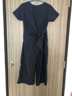 (Category: ) located in . Submitted by arieswardrobe (Listing ID 1099570552, Image 1). Description: .