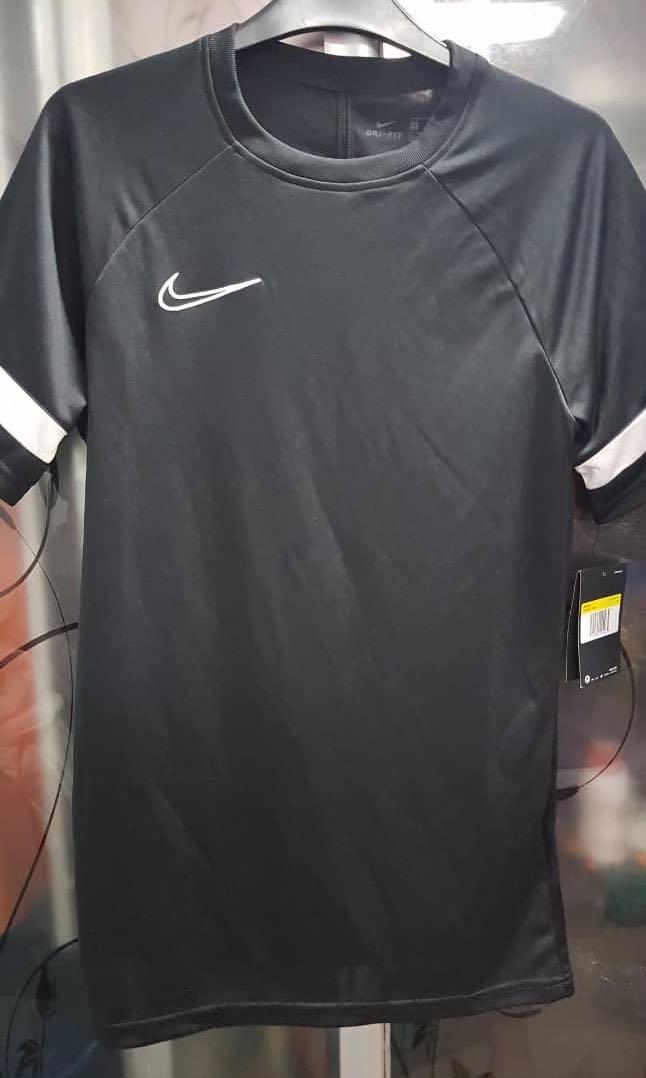 Nike top black jersey