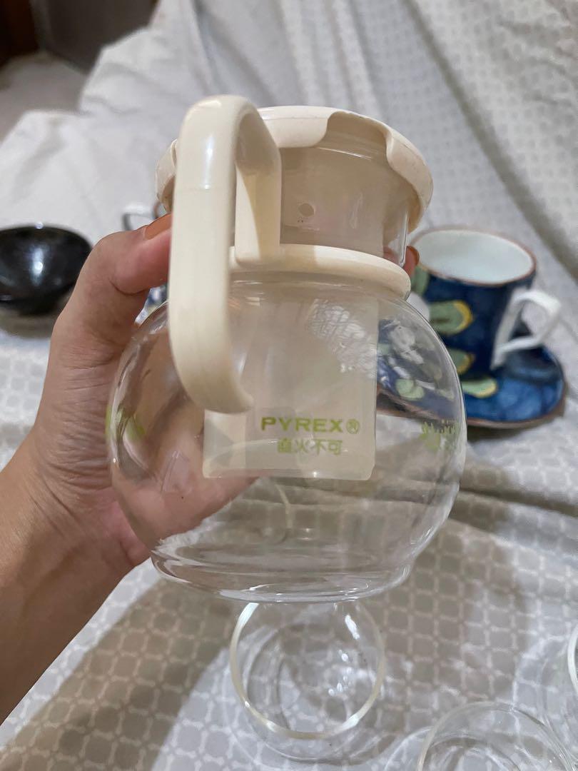 Pyrex Tea set (Category: Coffee & Tea Tableware) located in Makati City. Submitted by aamorree (Listing ID 1099649783, Image 3). Description: .