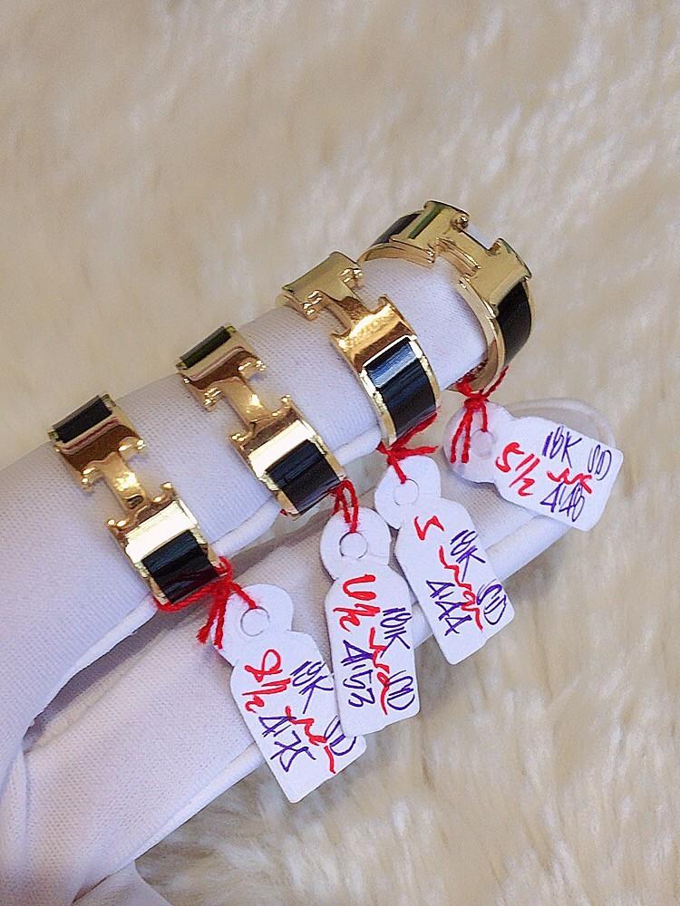 Hermes shop enamel ring