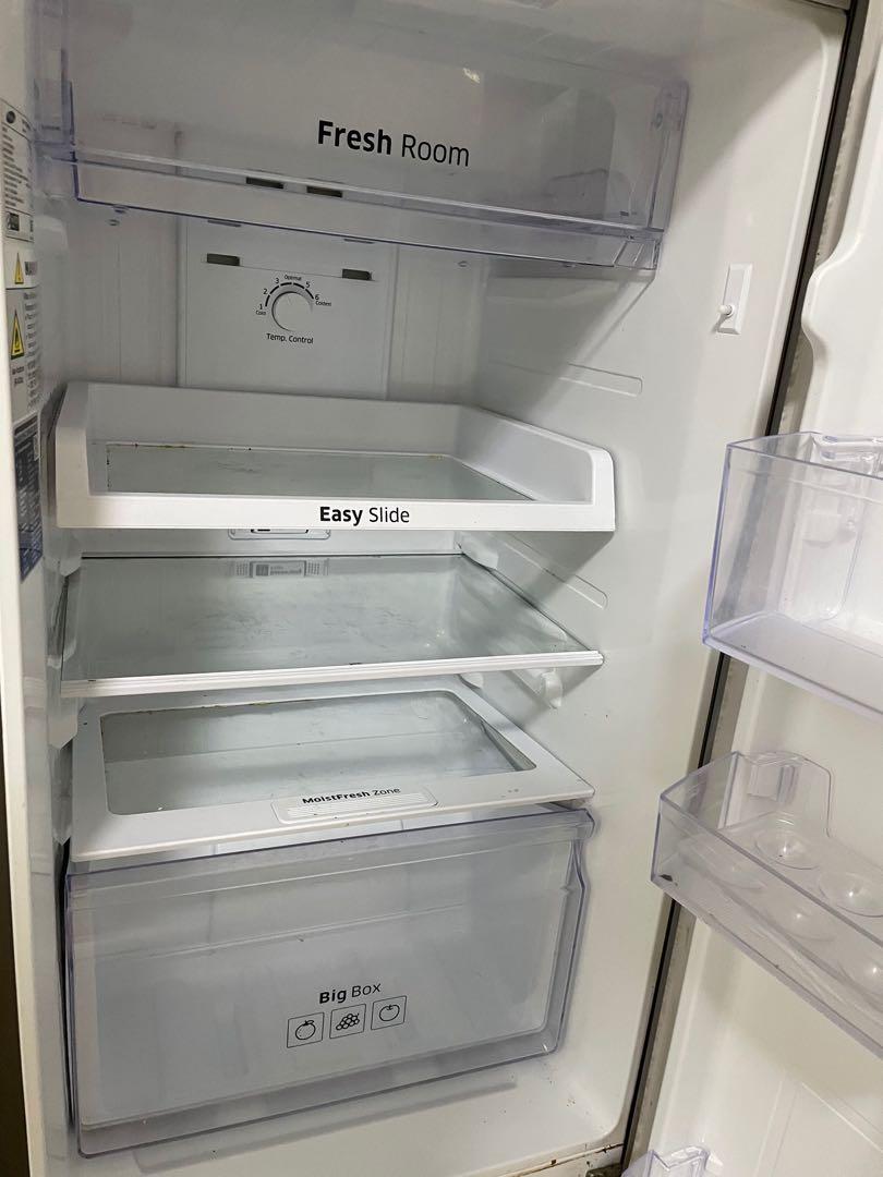 Last call Samsung Top Mount Freezer Fridge, TV & Home Appliances