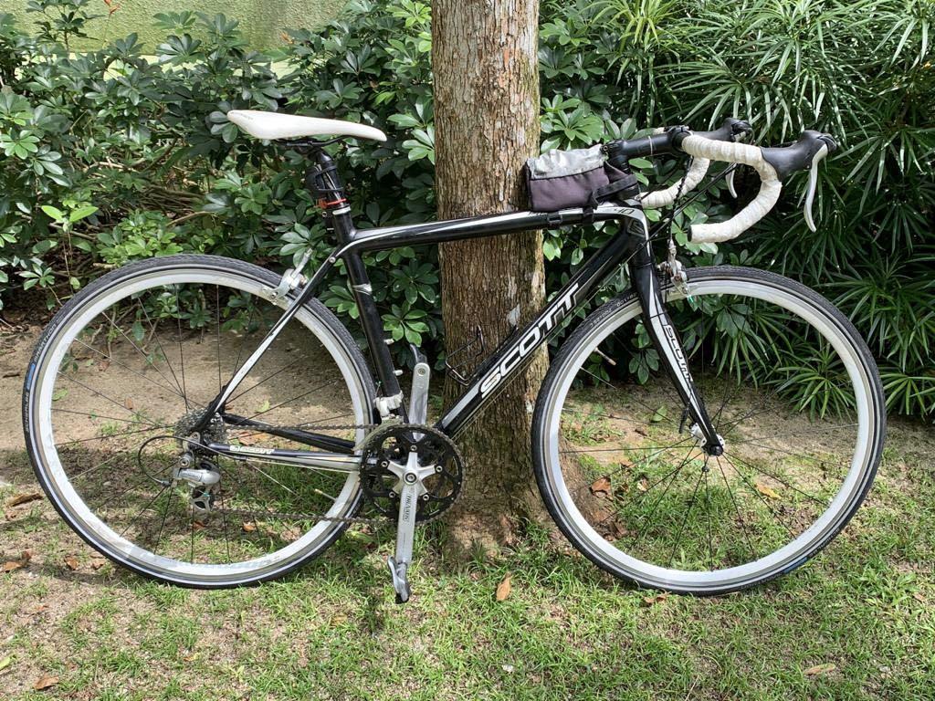 SCOTT Speedster S40 .Free bike rack for 
