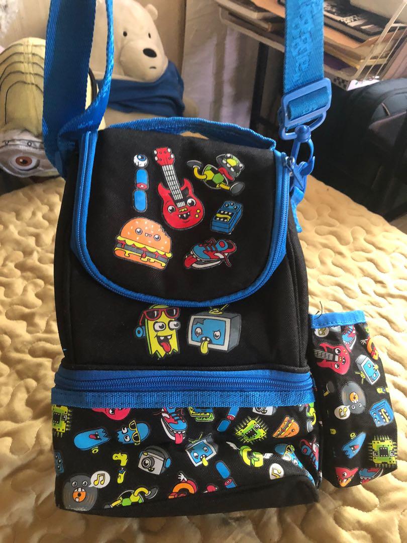 smiggle lunch box with strap