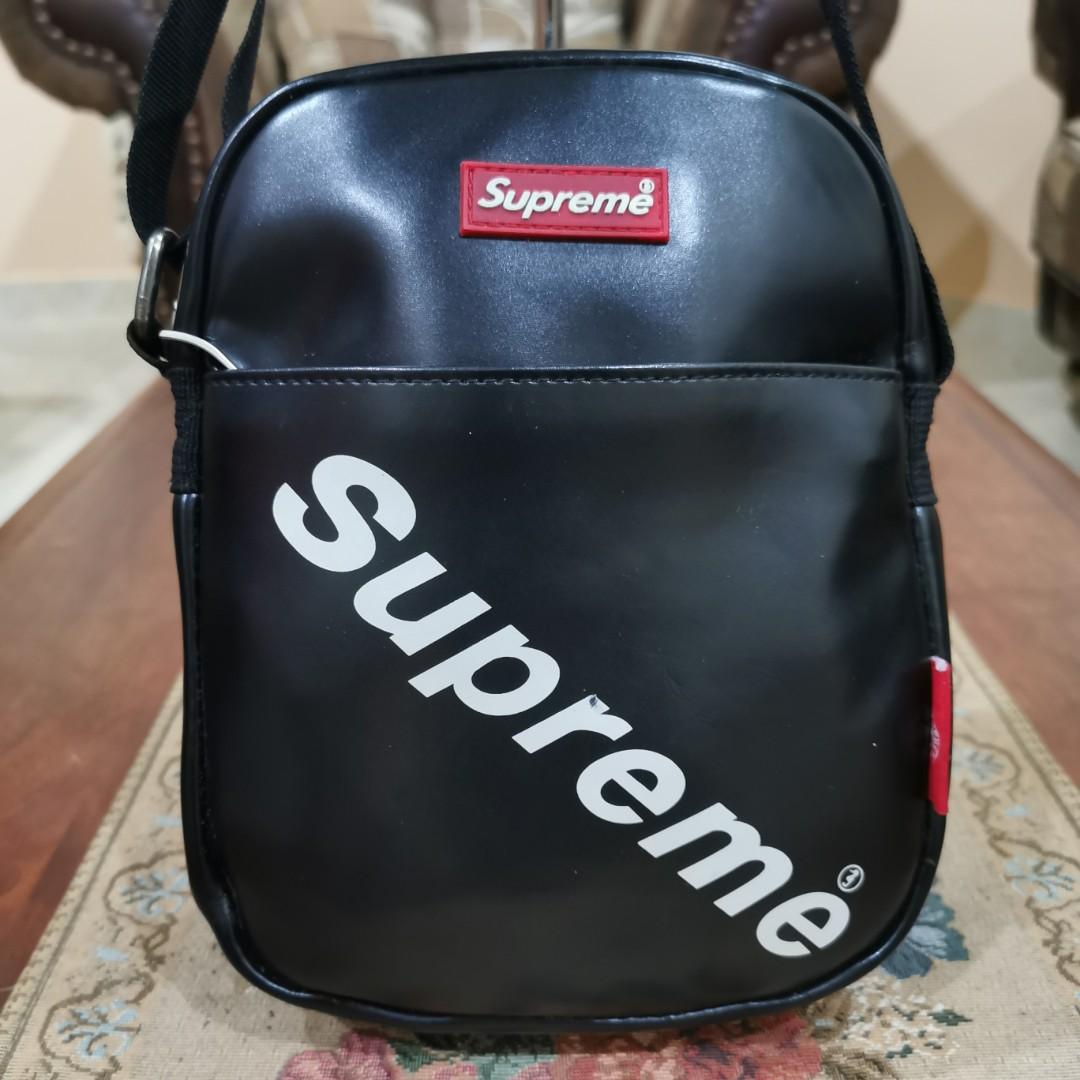 SUPREME SLING BAG