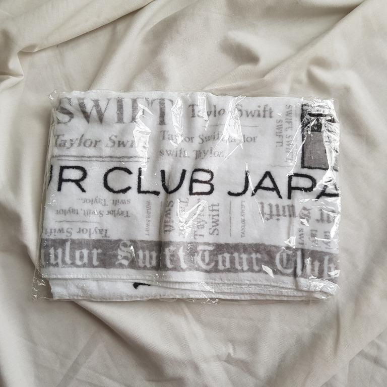 Taylor Swift Reputation Tour Towel (Japan), Women's Fashion, Watches ...