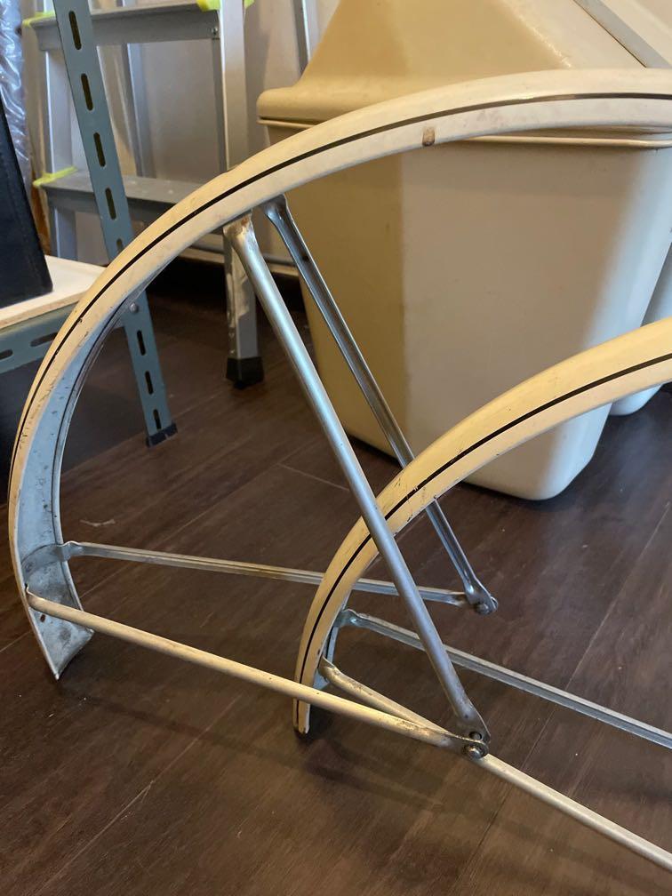 Vintage bicycle hot sale fenders