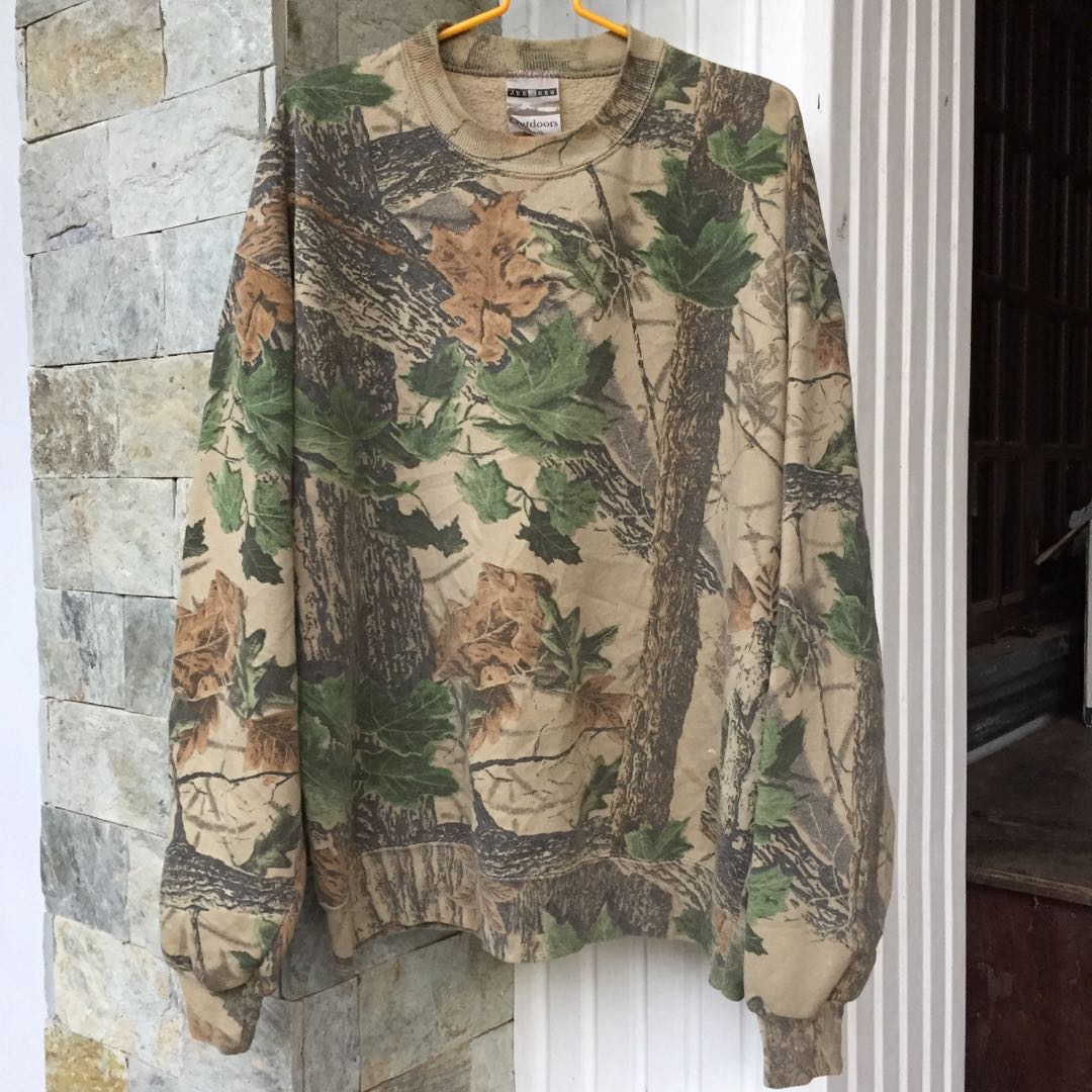 Real tree hotsell sweater