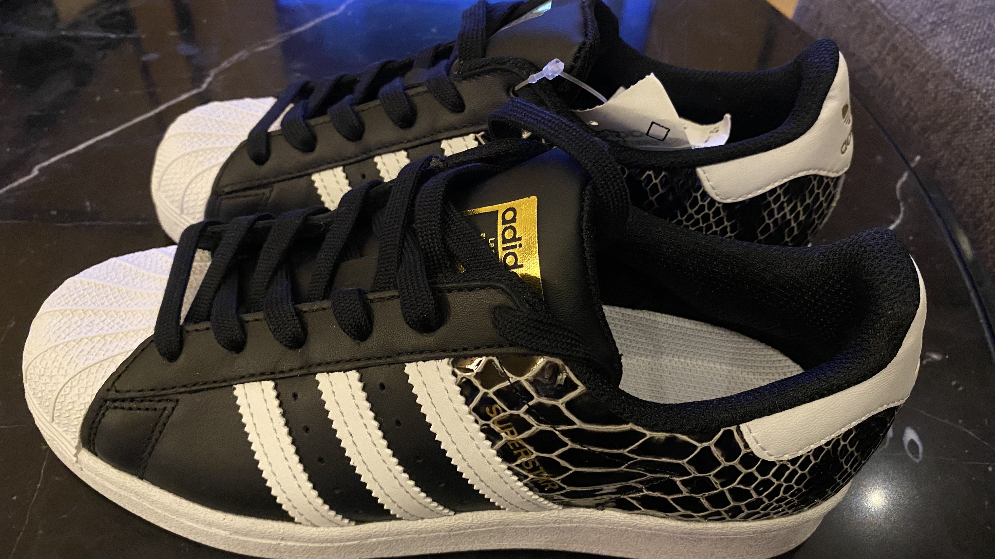 Adidas superstar on sale snake gold