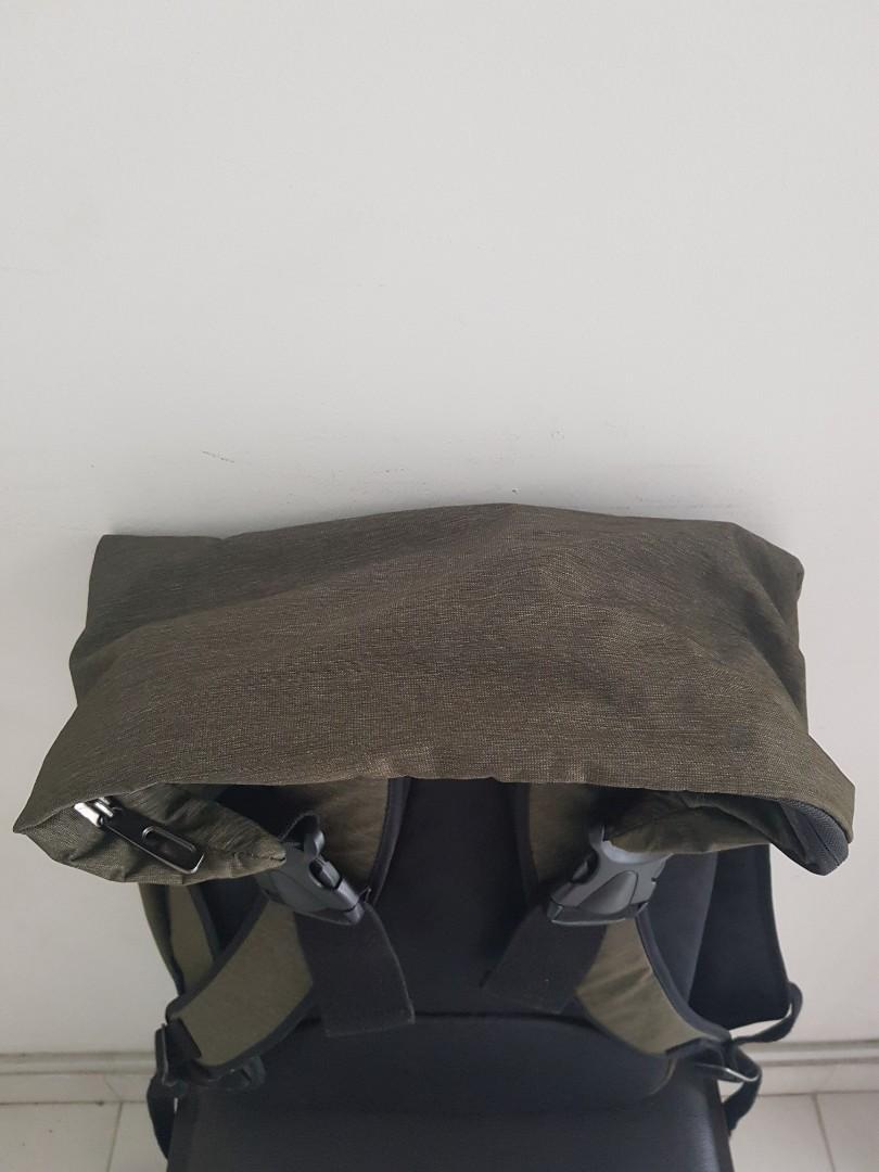 Backpack (Category: Backpacks) located in Singapore. Submitted by alkalineshun (Listing ID 1104395958, Image 3). Description: Cai Backpack with Collar Unique shape. Bought but unused, so as good as new Colour: .Green Height: about 54cm Width; About 46cm No obligation viewing at Anchorvale link sengkang.